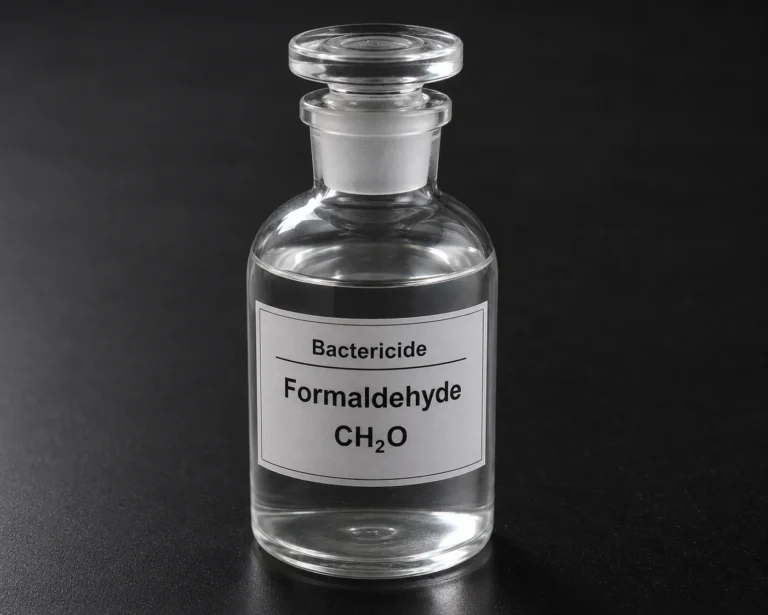 Bactericide Formaldehyde (CH₂O) solution, CAS 50-00-0, in glass bottle